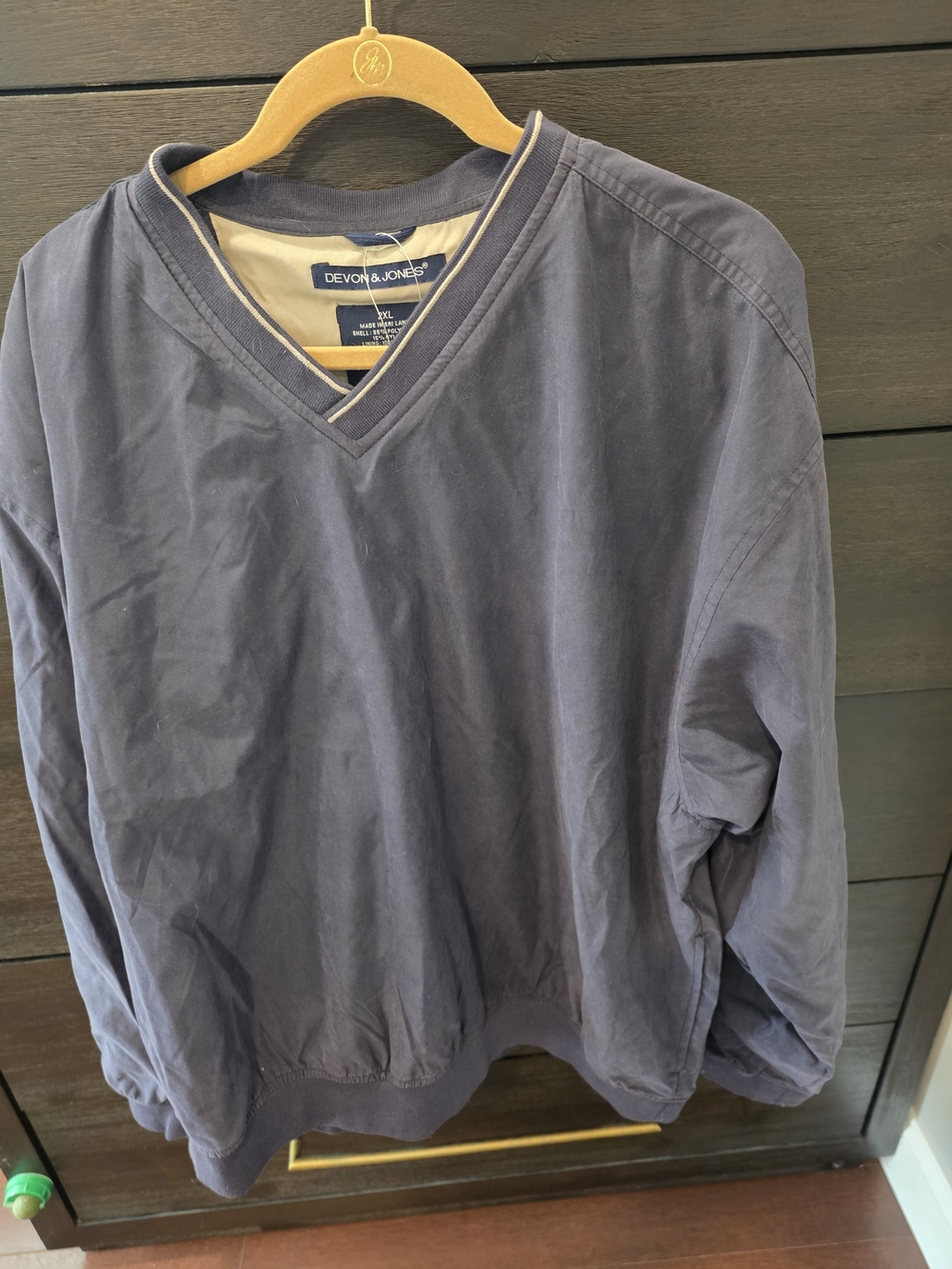 Devon & Jones Men’s Navy V-Neck Pullover